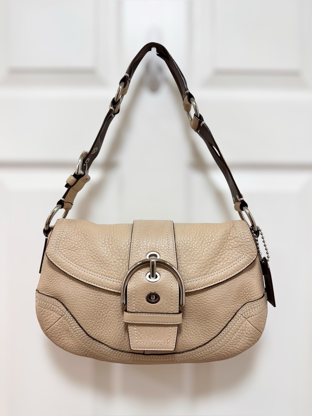 Coach Soho Large Flap Shoulder Bag Sand Beige Pebbled Leather Buckle
